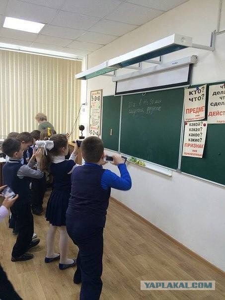 Вирус цифрового слабоумия.