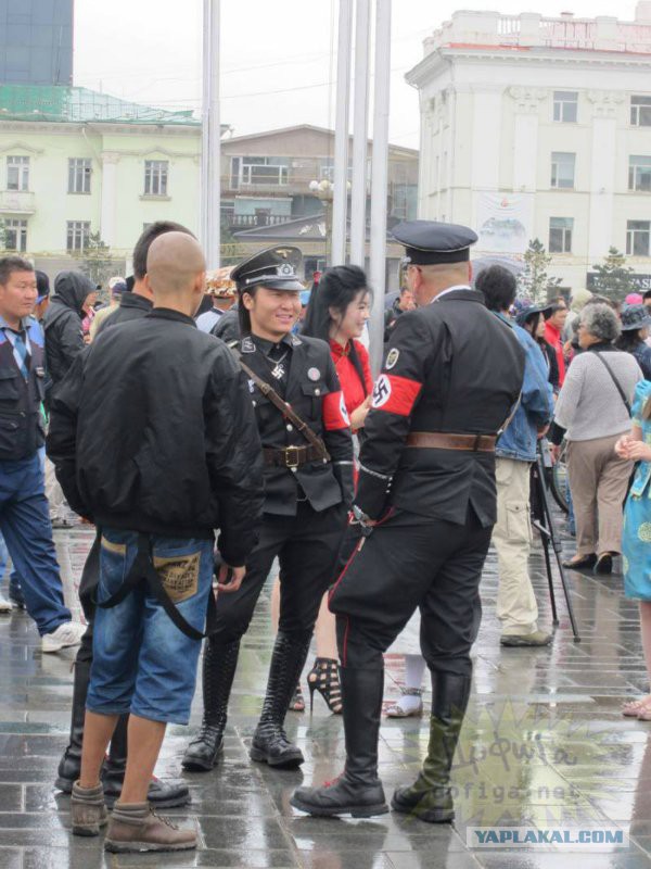 Какие картинки не стоит публиковать в соцсетях, чтобы не получить срок за экстремизм