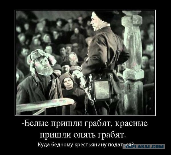 А еще ж не весна... Мужчина у Бабушкинского суда упал на колени и начал молиться, чтобы люди перестали поддерживать Навального
