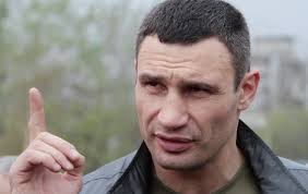 Народу вбивается в голову суицидальную мысль: «Ваш враг – ваша страна»