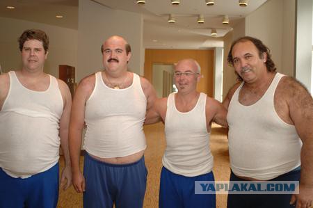 Можно ли носить мини-юбку на работу в офис?