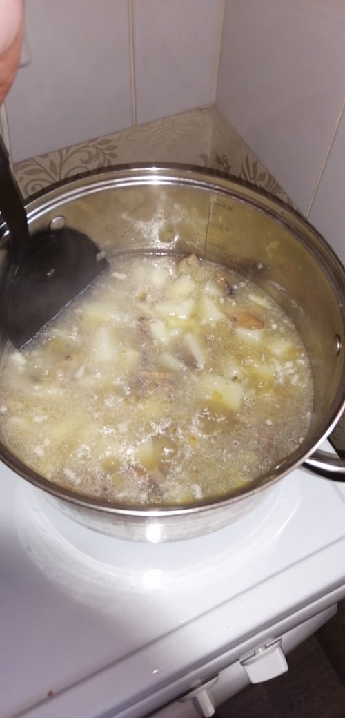 Грибной суп с гренками