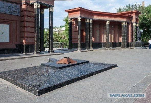 В городе Заречном погасили Вечный огонь ...