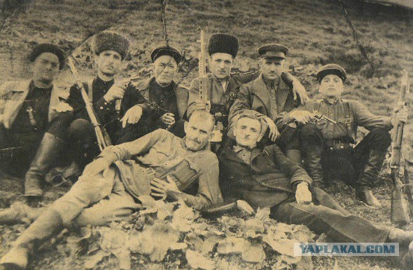 Они пришли, чтобы забрать наших женщин - советская пропаганда