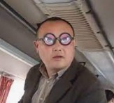 Как китайцы затащили авианосец в озеро?