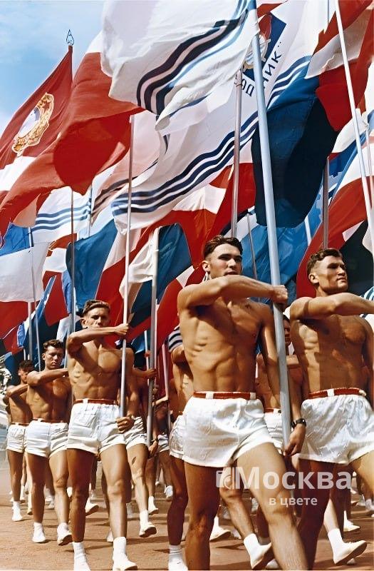 Фотографии из прошлого нашей страны - 47