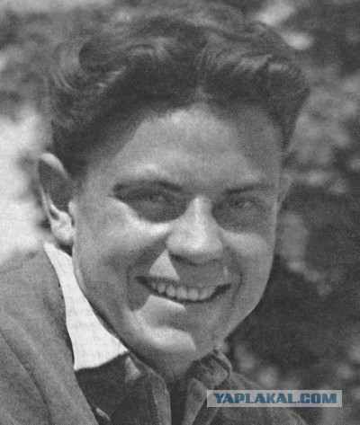 28 апреля родился Донатас Банионис