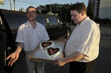 Молодожены заказали на свадьбу торт на тему 'Звездных войн' у наших кулинаров