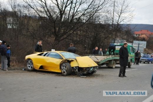 Авария Lamborghini