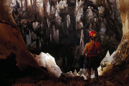 Пещеры, гроты