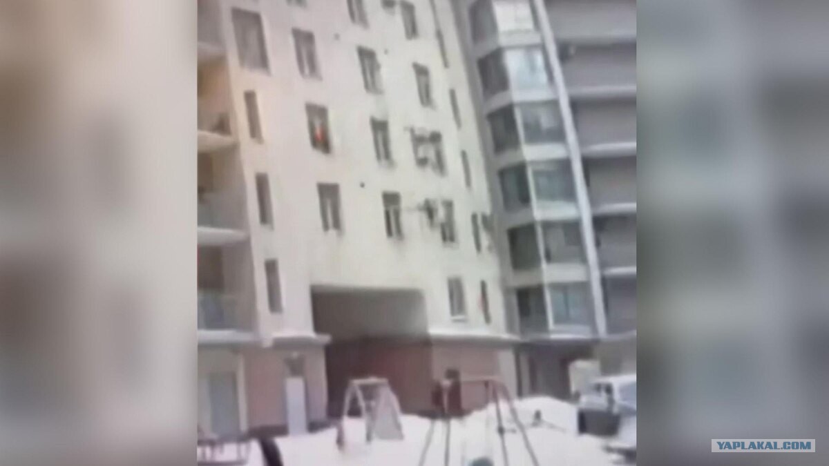 Спасший ребенка дворник из Петербурга получит премию Кеосаяна