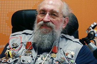 Вассерман предложил учить школьников владеть оружием