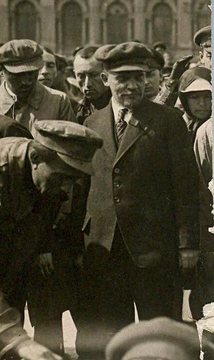 Редкие и не каноничные фотографии Владимира Ленина
