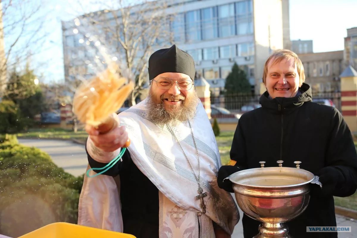 Попы священнослужители