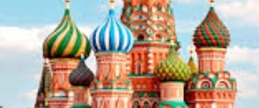 Жительницу Находки возмутила цветная лестница около школы