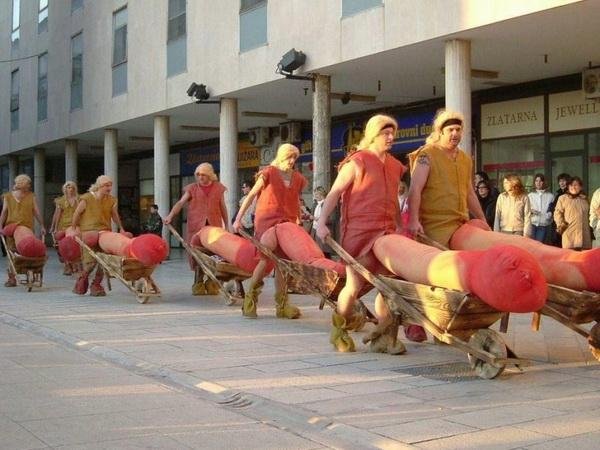 Депутат Госдумы Башанкаев призвал сократить новогодние выходные до пяти дней