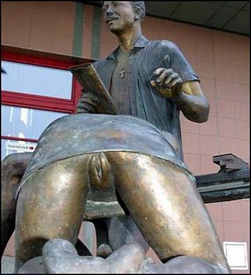 Сядь со мною рядом!