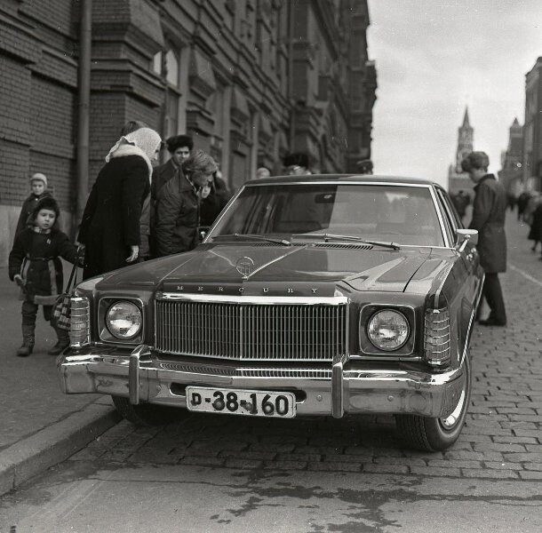 22 уличные фотографии советской жизни от Владимира Богданова