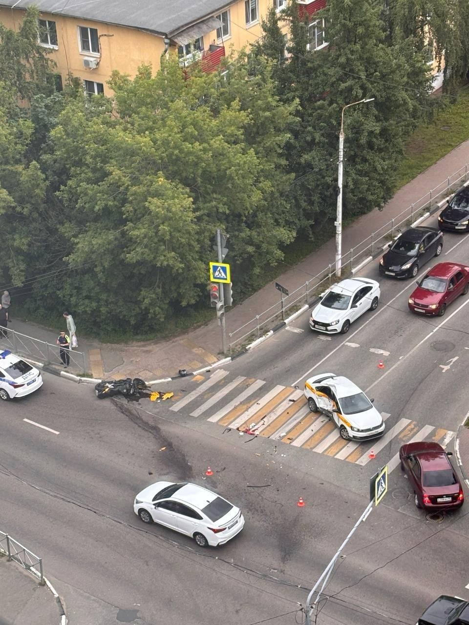 Откуда эти таксисты берутся