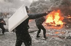 Банки ограничили продажу валюты