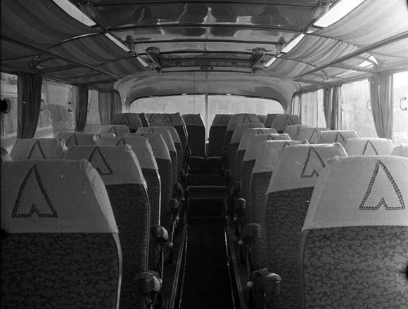 Киев и советский автотрафик 1962 года в фильме "Королева бензоколонки"