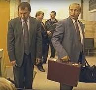 МЧС рекомендовало россиянам собрать «тревожный чемоданчик».