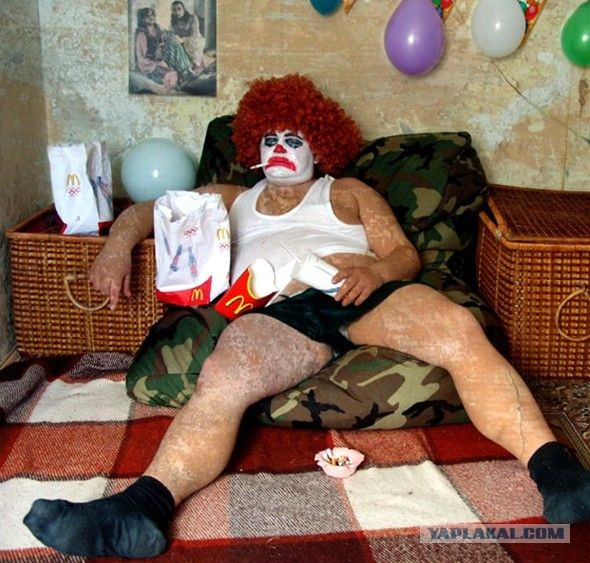 Если бы МакДак упаковывал бутеры как сигареты...
