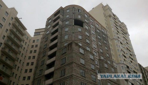 Сняли на сутки хату и "стукнулись" о балкон