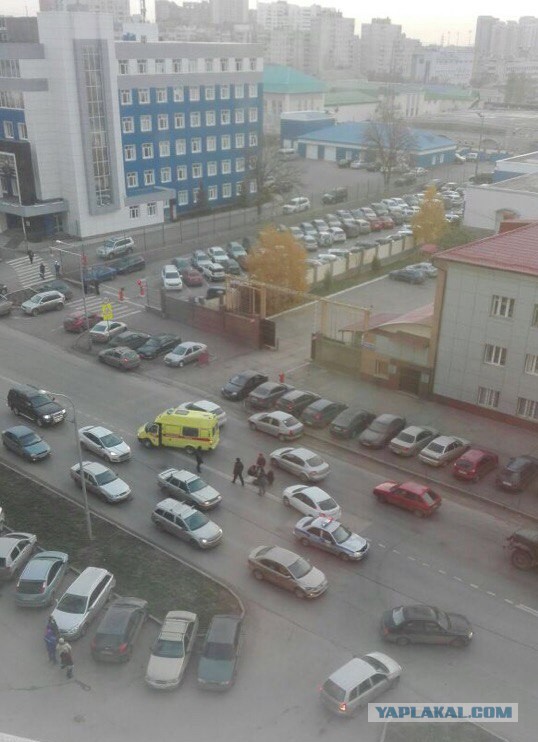 Утром в Уфе  сбили двух девушек