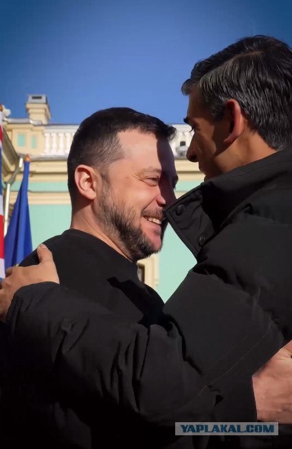 Премьер Британии Сунак прибыл в Киев