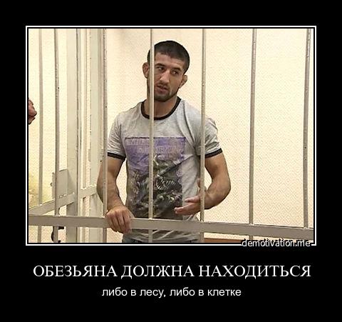 Злой пацан сморкался в подъезде и разбил себя... в зеркале