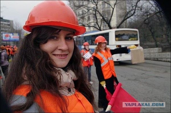 Владивосток: сами ямы залатаем!