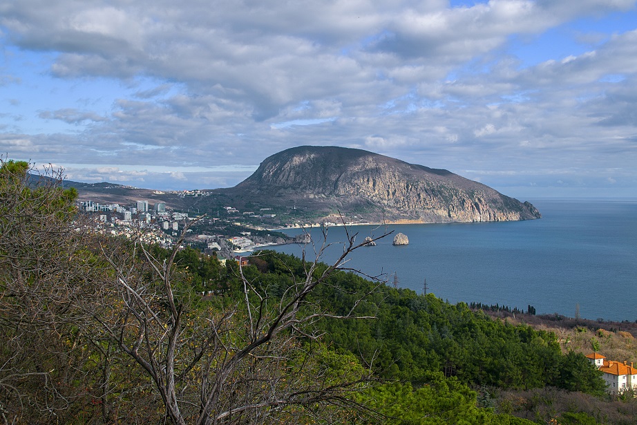 Медвежья гора в Крыму