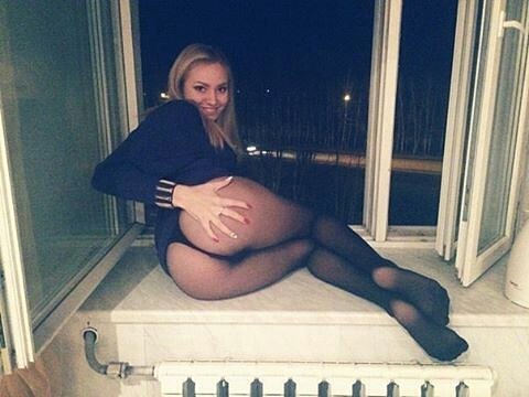 Просто девушки, которые окружают нас.
