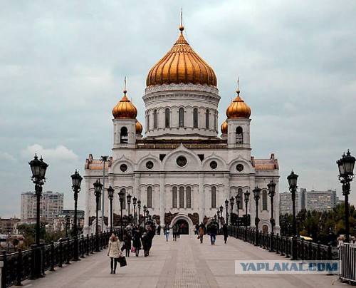Люди выступают за сквер и против дурновкусия