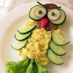 Когда дочка не хочет кушать, а надо...