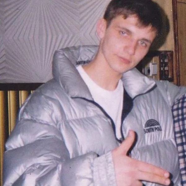 Интересные снимки известных людей на фото 90-х годов