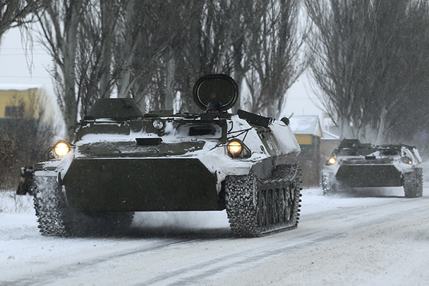 Военная колонна обнаружена между ДНР и ЛНР