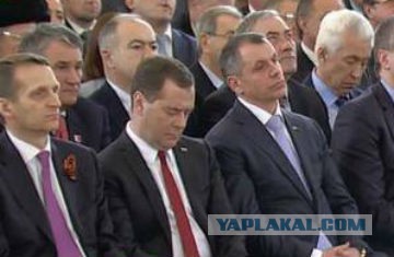 Владимир Путин выступает с посланием