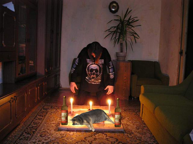 Фотожаба дня: Домашний сатанист
