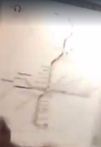 Драка во французском метро с транссексуалом
