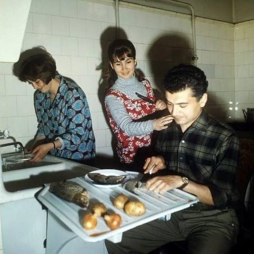 Back in USSR (06.02)