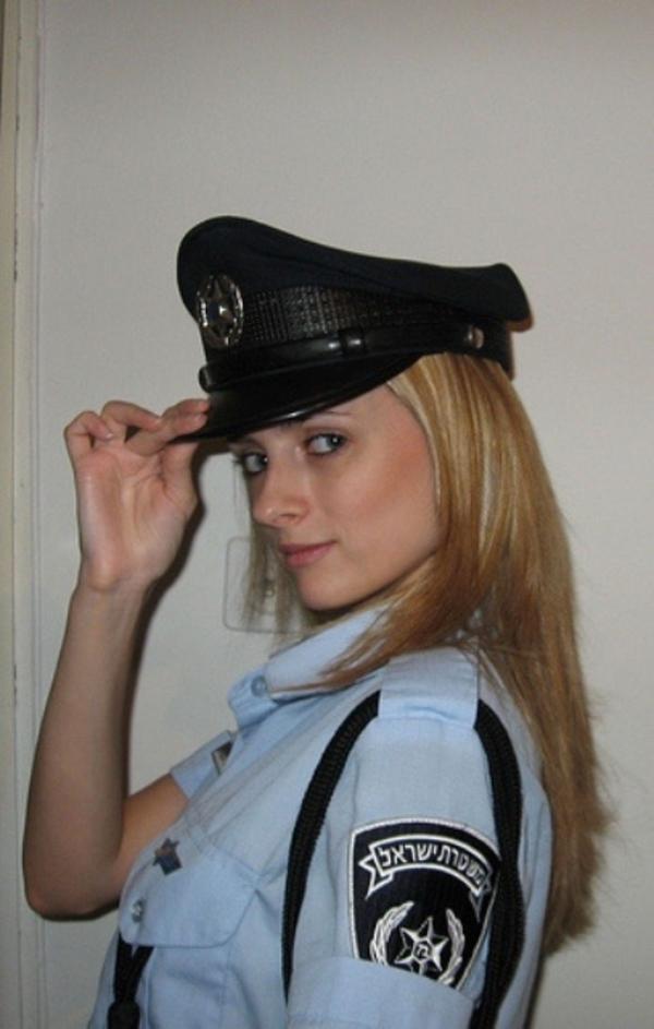 Женщины-полицейские разных стран мира