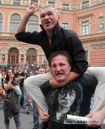 Витя Цой,  с днём рождения!