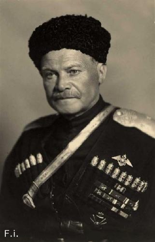 Коллаборационисты.  Казаки - предатели.