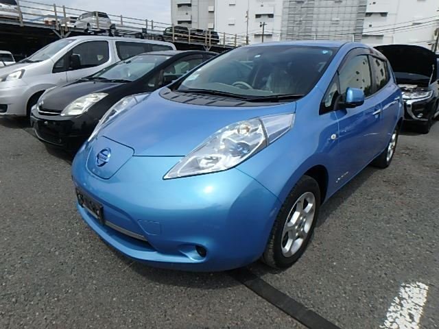 Купил семилетнюю "электричку" Nissan Leaf