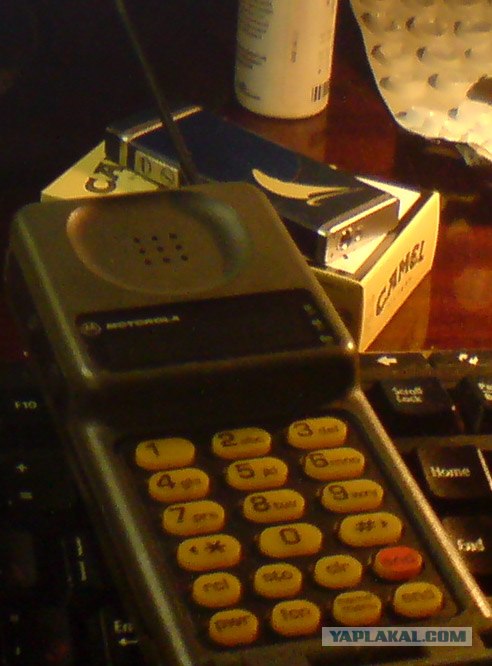 Телефон Motorola 2005 год