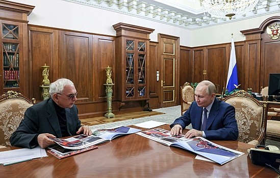Путин пообещал разобраться с замедлением работы YouTube