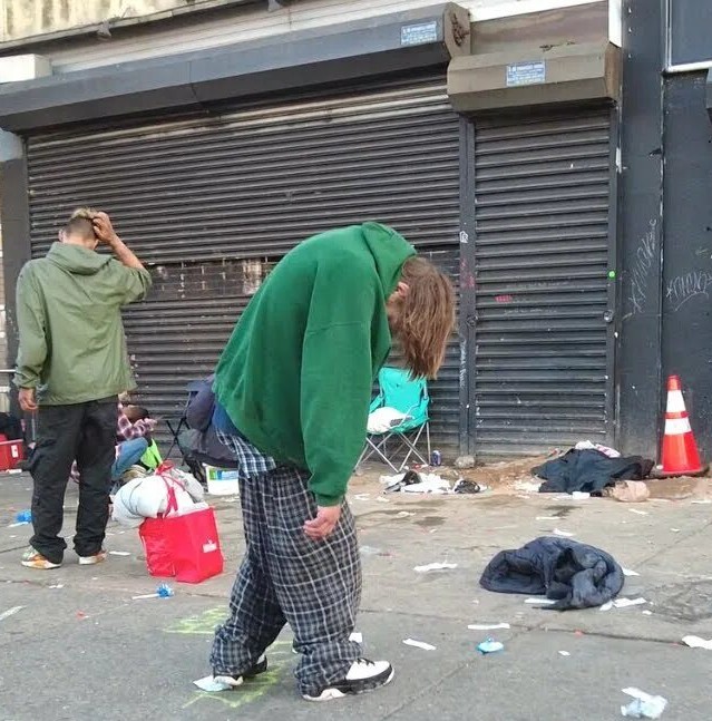 Женщина приехала в Москву из Лос-Анджелеса и сравнила темп жизни в российской столице и городе в Калифорнии