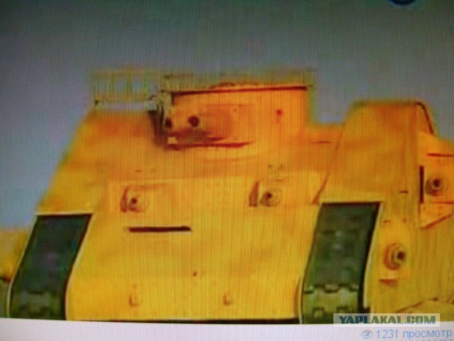 Abrams M1A1 застрял в грязи